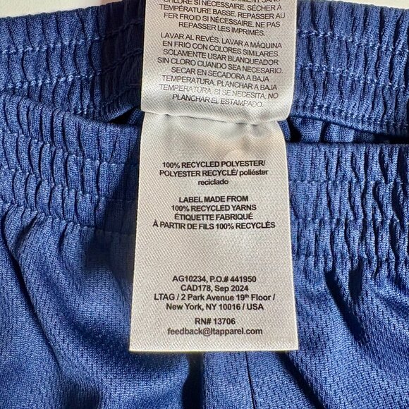 Adidas Kids Size 2T White Graphic Tee & 3-Stripes Short 2-Piece Set Boys OFFERSβ
- Picture 10 of 13